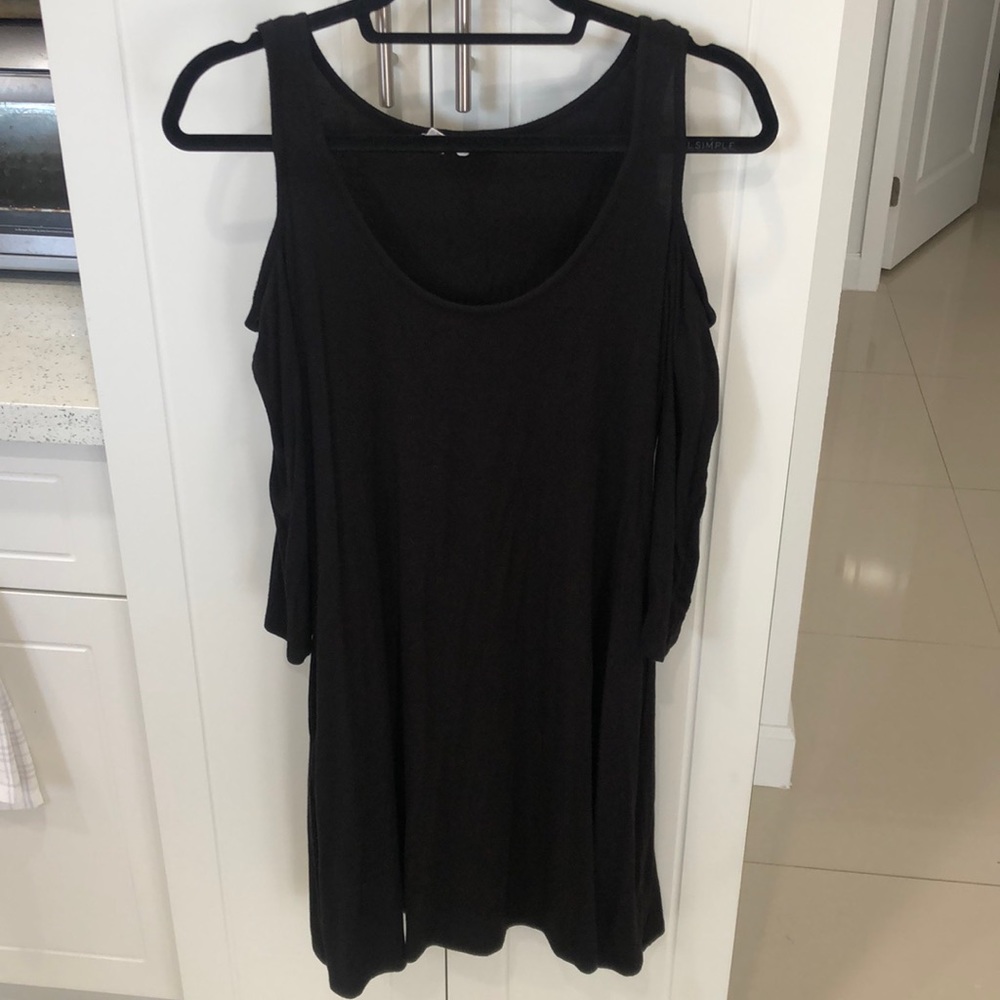 Woman’s black shoulder-less 3/4 quarter sleeve dress, Size Small